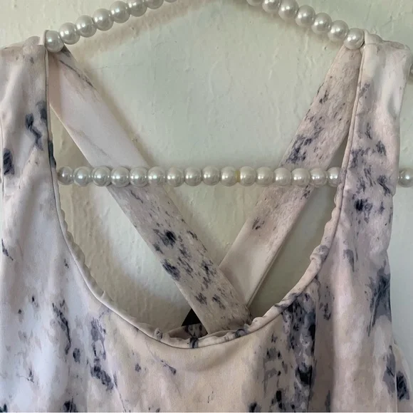 Strut-This Revolve Marble Tie Dye Criss Cross Back Sports Bra - Picture 3 of 6